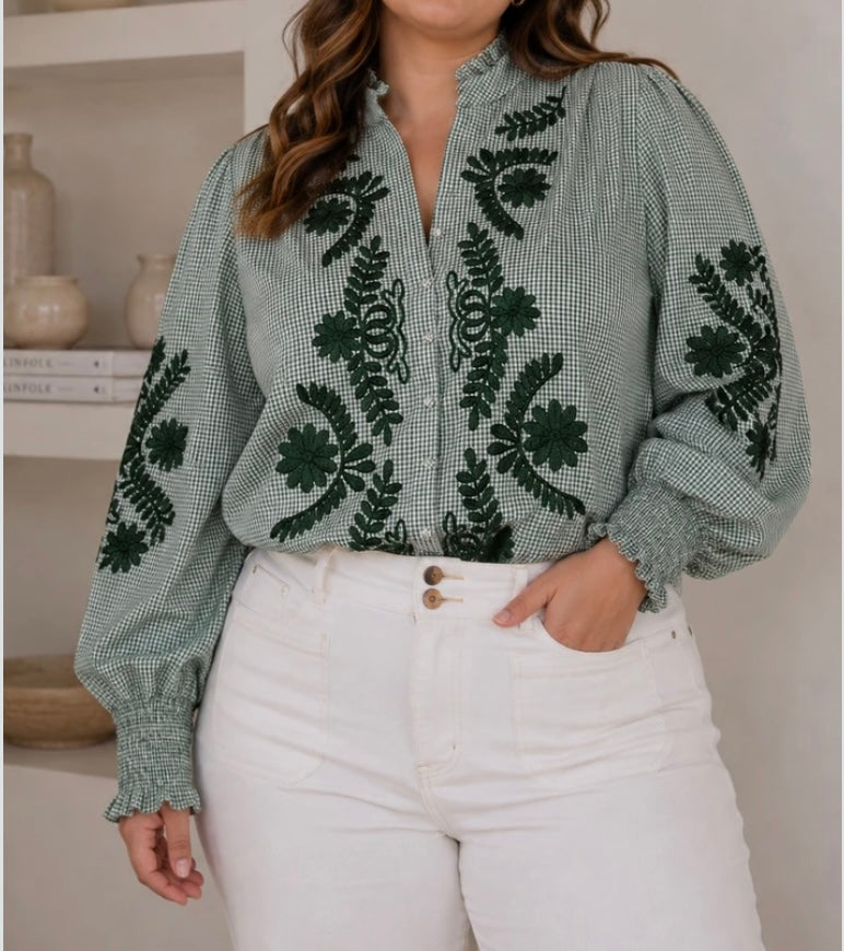 Chemise petit carreaux et broderies vert sapin