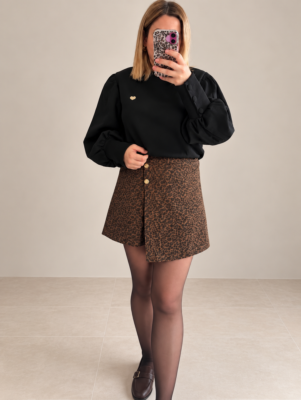 Jupe short en jean léopard