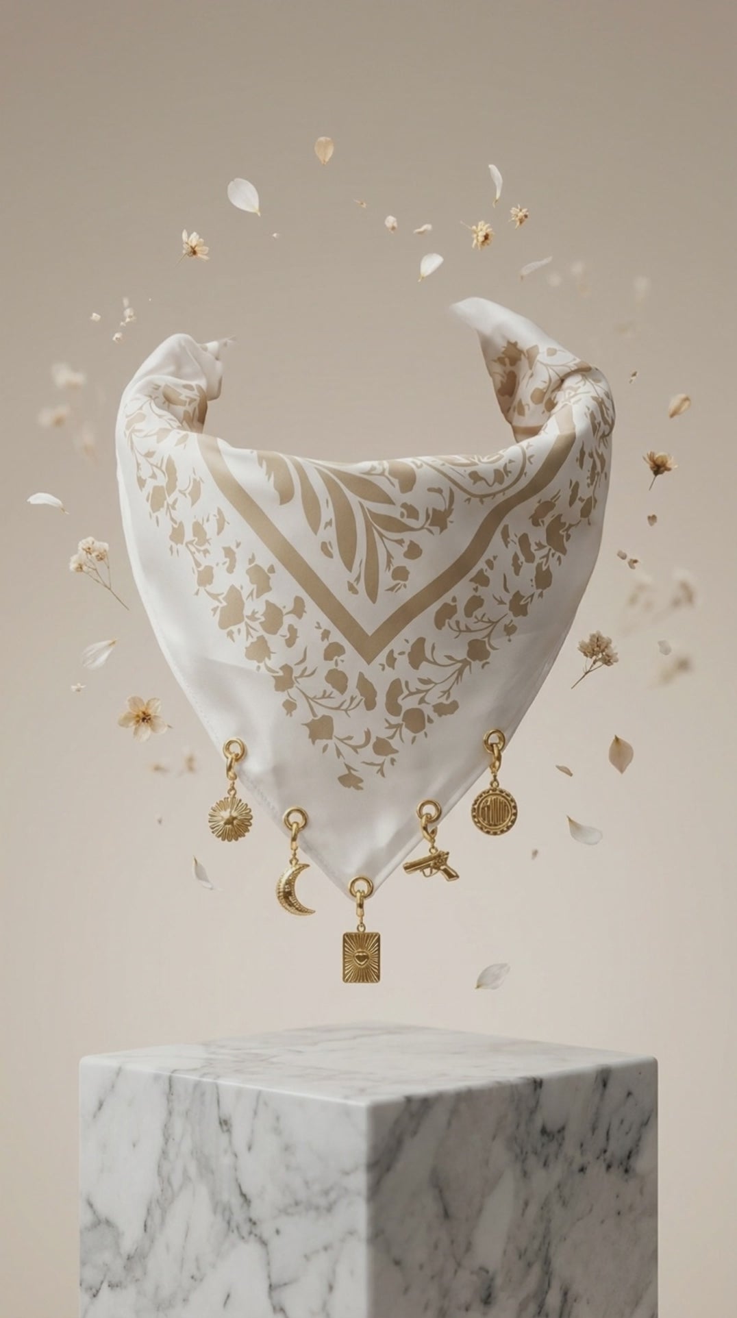 Foulard à charms